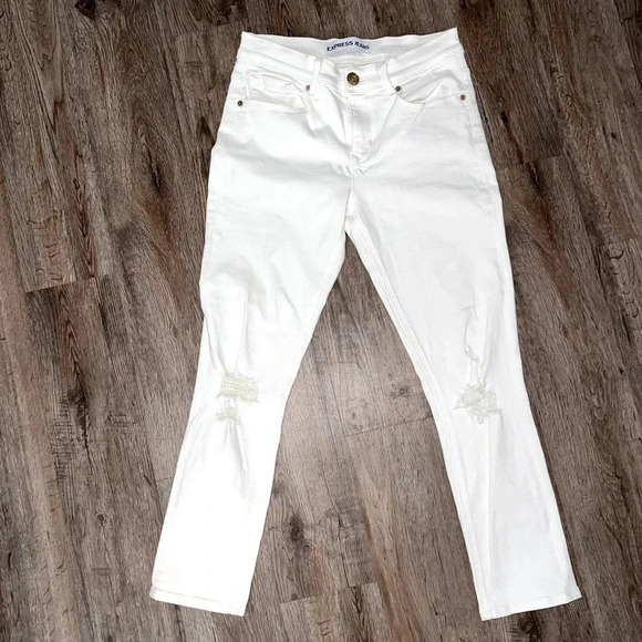 EXPRESS • Distressed Cropped Jeans - Picture 2 of 8